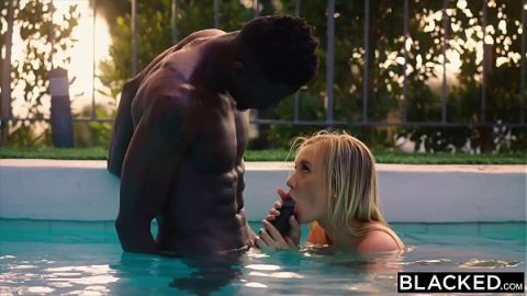 https://www.xxxsexbf.com/woman-licked-black-cock-in-the-pool-blonde-secretly/